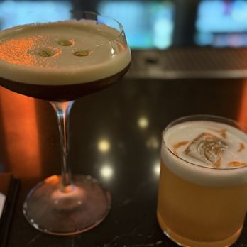 The Red Fish - 24 Karet Espresso Martini and a Yuzu Whiskey Sour - Sushi Bars Near Me - West Hollywood, California The Red Fish - 24 Karet Espresso Martini and a Yuzu Whiskey Sour - Sushi Bars Near Me - West Hollywood, California