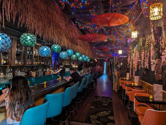 Mutiny Bar by null