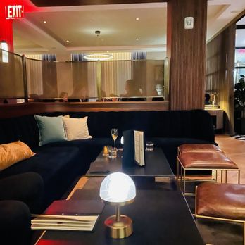 THE WALLACE LOUNGE - Updated January 2026 - 49 Photos & 35 Reviews