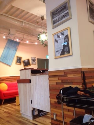 オーブ ヘアーアイリス Hair Salons 博多区博多駅中央街5 14号 福岡市 福岡県 Japan Phone Number