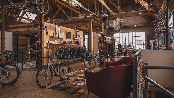 Métier Cycling & Cafe by null