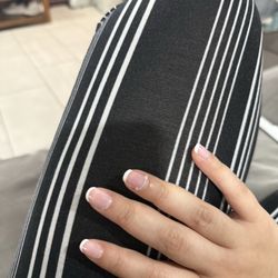 Ohana Nail Lounge - Chipping and lifting