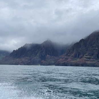 Komohana Charters - Na'Pali Coast - Fishing Near Me