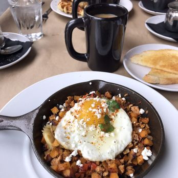 Table 33 - Chorizo hash - Breakfast & Brunch Near Me - Dayton, Ohio