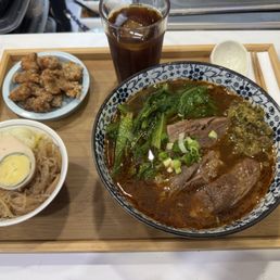 Taiwanese Beef Noodle Soup Set Taiwanese Beef Noodle Soup Set