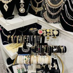 Wow Brows & Nails - Bracelets