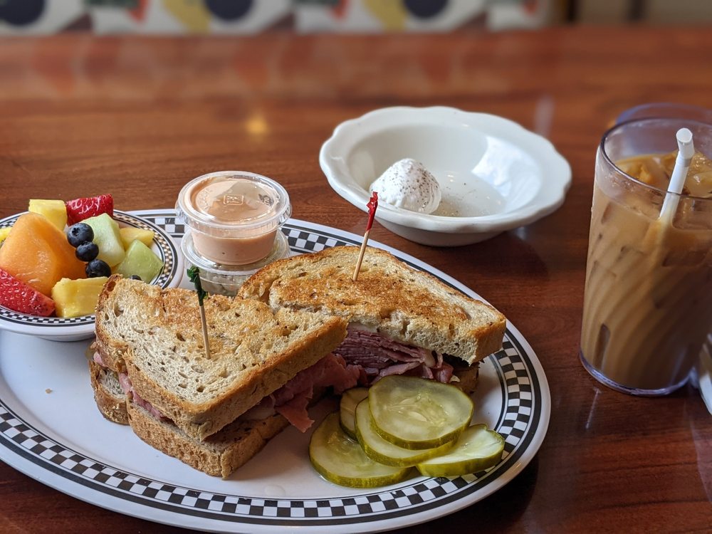 COZY CORNER RESTAURANT & PANCAKE HOUSE 266 Photos & 235 Reviews