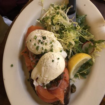 The Smith - Smoked Salmon Benedict - New American Near Me - New York, New York