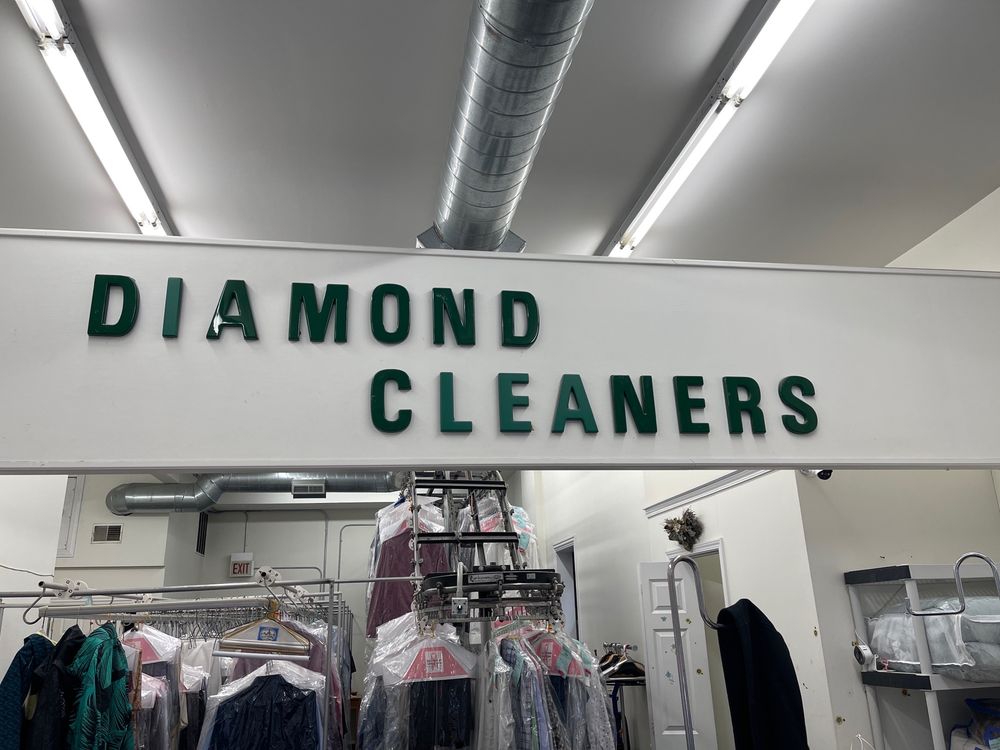 DIAMOND CLEANERS Updated August 2024 34 Reviews 3323 N Halsted St
