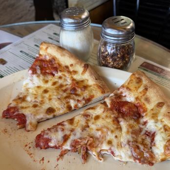 Hank's Pizza - Cheese pizza slices. Just the tip of the iceberg. When u add toppings to this bad boy? Even better! - Pizza Near Me - Playa Del Rey, California Hank's Pizza - Cheese pizza slices. Just the tip of the iceberg. When u add toppings to this bad boy? Even better! - Pizza Near Me - Playa Del Rey, California