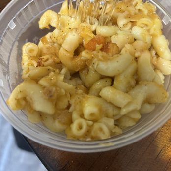 Pig & Brew - Macaroni and cheese - Barbeque Near Me - Richmond, Virginia