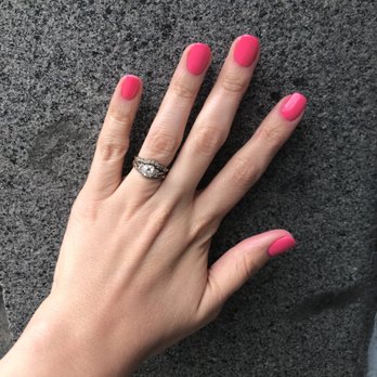Nula La Nail Studio - Nail Salons Near Me - Milwaukee, Wisconsin