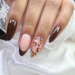 Hacking Nails by Amy - Gel manicure with animal print design.