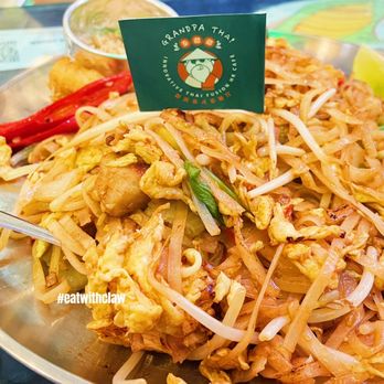 Grandpa Thai - Pad Thai 5/5 - Thai Near Me - Toronto, Ontario Grandpa Thai - Pad Thai 5/5 - Thai Near Me - Toronto, Ontario