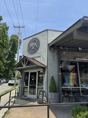 Frothy Monkey by null