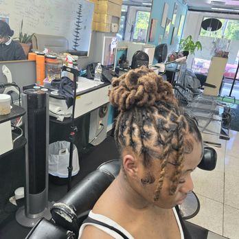 Don Bella Locs - Done by @donbellalocs - Hair Stylists Near Me - Decatur, Georgia Don Bella Locs - Done by @donbellalocs - Hair Stylists Near Me - Decatur, Georgia
