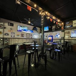 Brew & Cue - Inside
