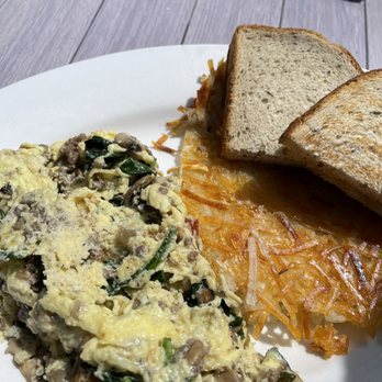 Boulevard Cafe - New American Near Me - Daly City, California