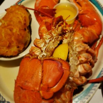 Alletto's Restaurant - Broiled lobster - New American Near Me - Lindenhurst, New York Alletto's Restaurant - Broiled lobster - New American Near Me - Lindenhurst, New York