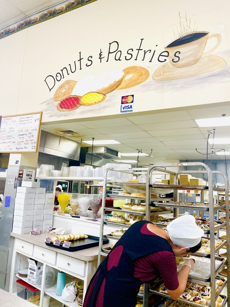 DUTCH VILLAGE FARMERS MARKET Updated November 2024 615 Photos & 279