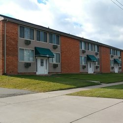 Royal Madison Apartments - Buildings doors with new paint