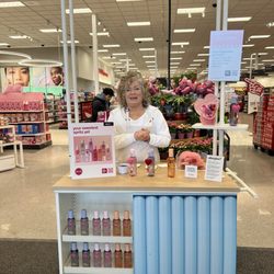 Target - Galentine's event today : 12pm-4pm