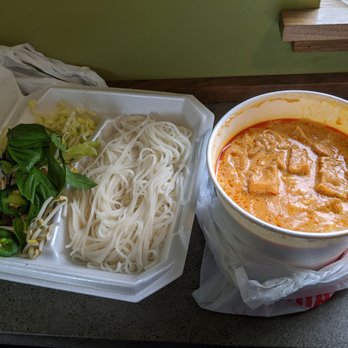 Pho Lena Spenard - Curry noodle pho - Vietnamese Near Me - Anchorage, Alaska Pho Lena Spenard - Curry noodle pho - Vietnamese Near Me - Anchorage, Alaska
