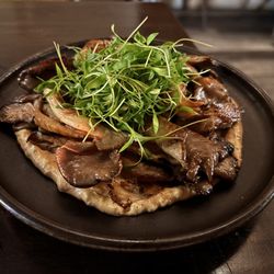 Hawker - Earth dish with oyster mushrooms