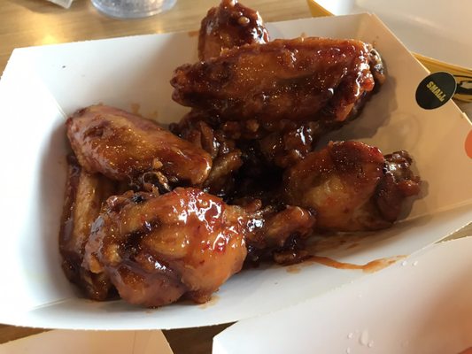 Buffalo Wild Wings by null