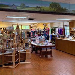 Penn's Cave & Wildlife Park - Gift Shop