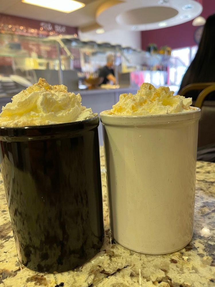 Royal Cafe & Creperie