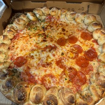 Munchy’s Pizza & Wings - Garlic Roll Crust Pizza - Pizza Near Me - Deerfield Beach, Florida Munchy’s Pizza & Wings - Garlic Roll Crust Pizza - Pizza Near Me - Deerfield Beach, Florida