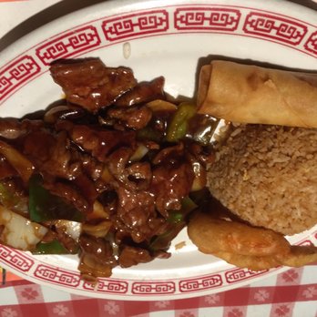 Mandarin Garden - Beef with pepper, egg roll, large tempura shrimp, and fried rice - Chinese Near Me - Blue Jay, California