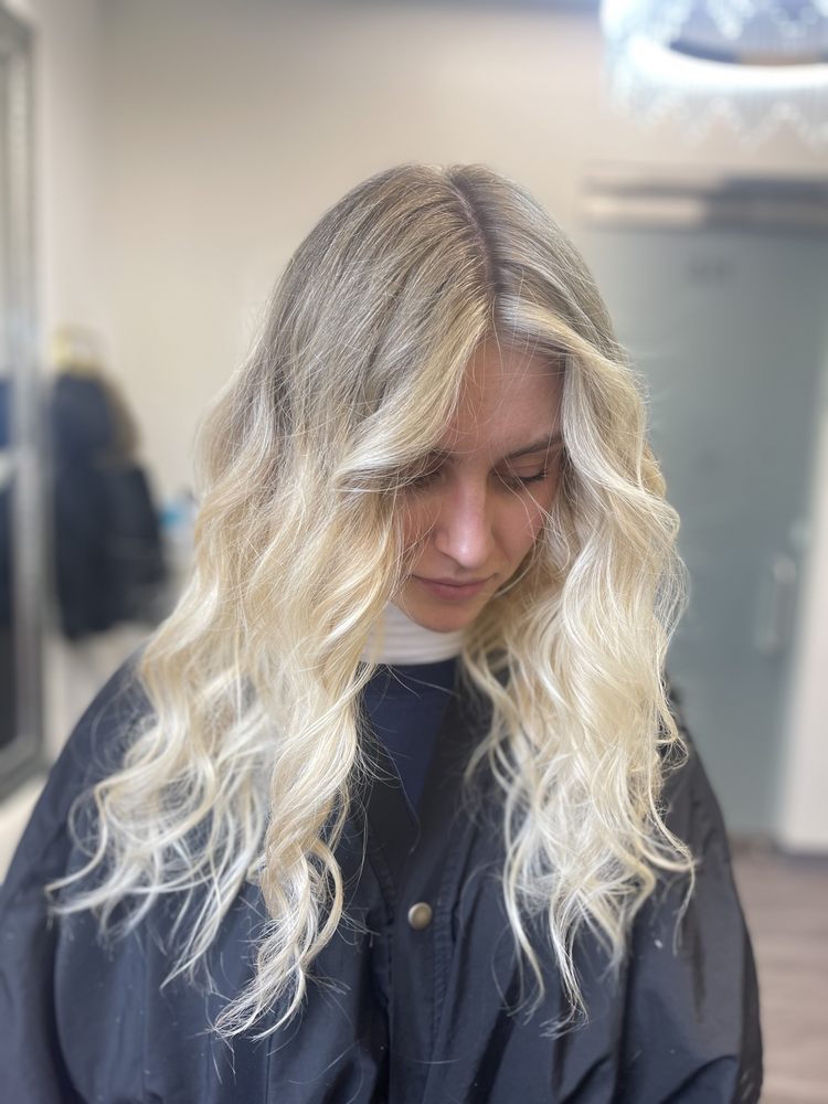 FP JOHNS HAIR THE BOULEVARD SALON + SPA 17 Photos 122 Goodview