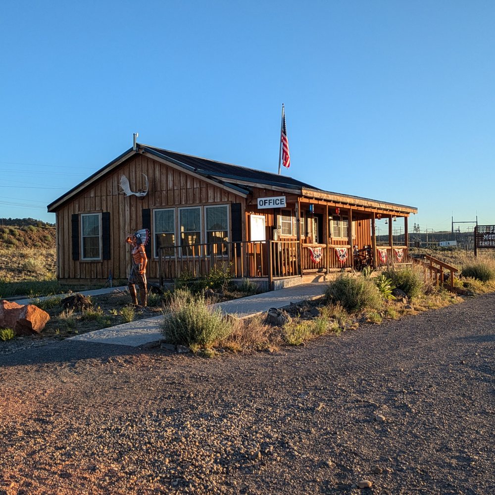 The Riverside Ranch - Classic Western Riverside Ranch Utah office - Resorts Near Me - Hatch, Utah