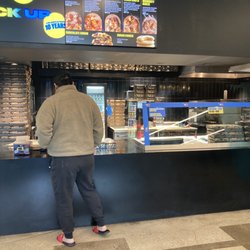 &pizza - Food prep area