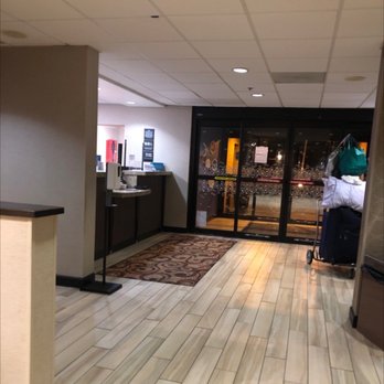 Hampton Inn Aiken - Front desk - Hotels Near Me - Aiken, South Carolina Hampton Inn Aiken - Front desk - Hotels Near Me - Aiken, South Carolina