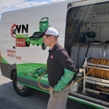Quiet Lawn - Michael treating a lawn in Longs, SC. - Lawn Services Near Me - Longs, South Carolina Quiet Lawn - Michael treating a lawn in Longs, SC. - Lawn Services Near Me - Longs, South Carolina