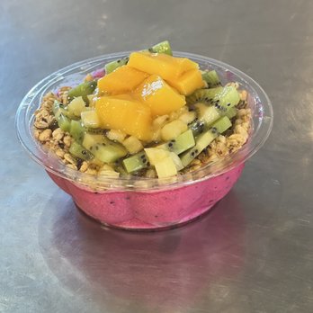 Organik Bar - Small Mango Madness. Pitaya (Dragon Fruit) granola, kiwi, mango, pineapple, coconut flakes and honey. - Juice Bars & Smoothies Near Me - Kenner, Louisiana Organik Bar - Small Mango Madness. Pitaya (Dragon Fruit) granola, kiwi, mango, pineapple, coconut flakes and honey. - Juice Bars & Smoothies Near Me - Kenner, Louisiana