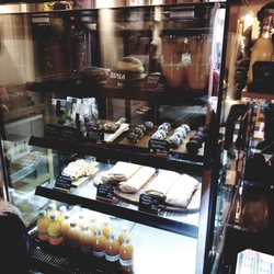 Sara's Art & Coffee - Delicious looking baked goods
