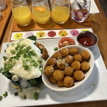 Toasted Gastrobrunch - Southern Fried Chicken Benny - Breakfast & Brunch Near Me - Las Vegas, Nevada