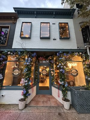 Tiffany's Bar and Bistro by null