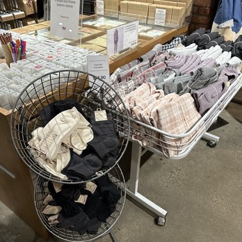 MUJI - Department Stores Near Me - New York, New York MUJI - Department Stores Near Me - New York, New York