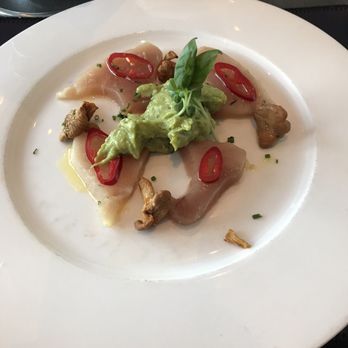 360 Restaurant - Albacore Tuna Cruda - Canadian (New) Near Me - Toronto, Ontario