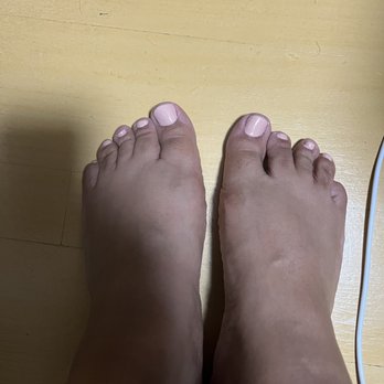 Apple Nail Spa - Nail Salons Near Me - Florissant, Missouri