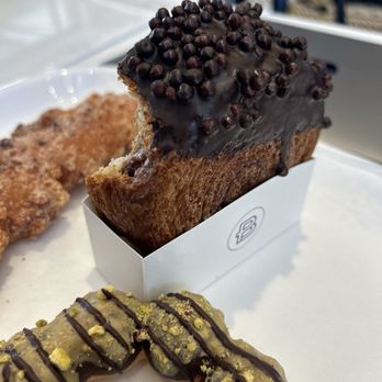 Paris Baguette - Sweet chocolate and pastry desserts! Great coffee and heavenly treats! - Coffee & Tea Near Me - Alexandria, Virginia Paris Baguette - Sweet chocolate and pastry desserts! Great coffee and heavenly treats! - Coffee & Tea Near Me - Alexandria, Virginia
