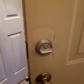 Supreme Locksmith - Fremont - Flash plate sticks out - Keys & Locksmiths Near Me - Fremont, California Supreme Locksmith - Fremont - Flash plate sticks out - Keys & Locksmiths Near Me - Fremont, California