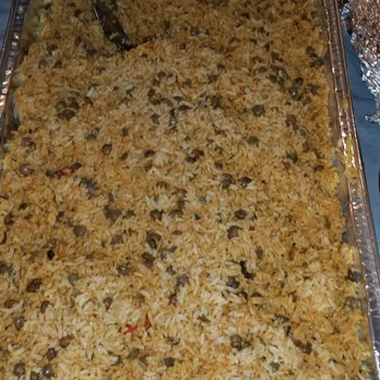 C&C Delicatessen - Arroz con gandules (pigeon pea rice) - Dominican Near Me - Danbury, Connecticut C&C Delicatessen - Arroz con gandules (pigeon pea rice) - Dominican Near Me - Danbury, Connecticut