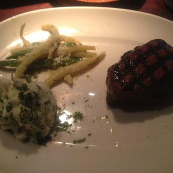 Rutherford Grill - Tenderloin. A bit dry and lack flavor. - American Near Me - Rutherford, California