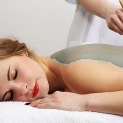 Esthetician Cares 4u - Back Acne Treatment. Remove acne and massage to relax the back.